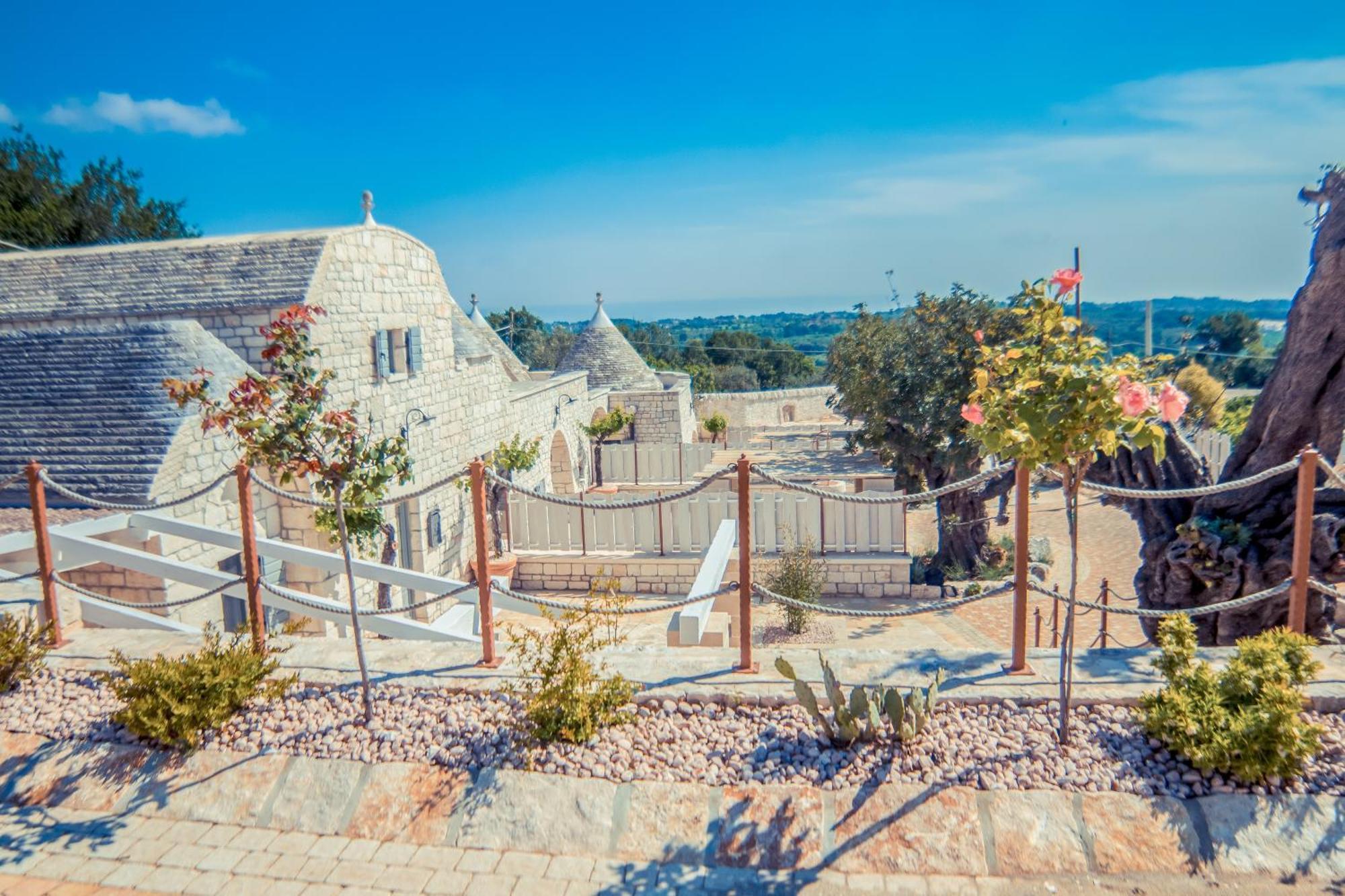 Navolte Trulli E Quiete Con Piscina Villa Locorotondo Exteriör bild