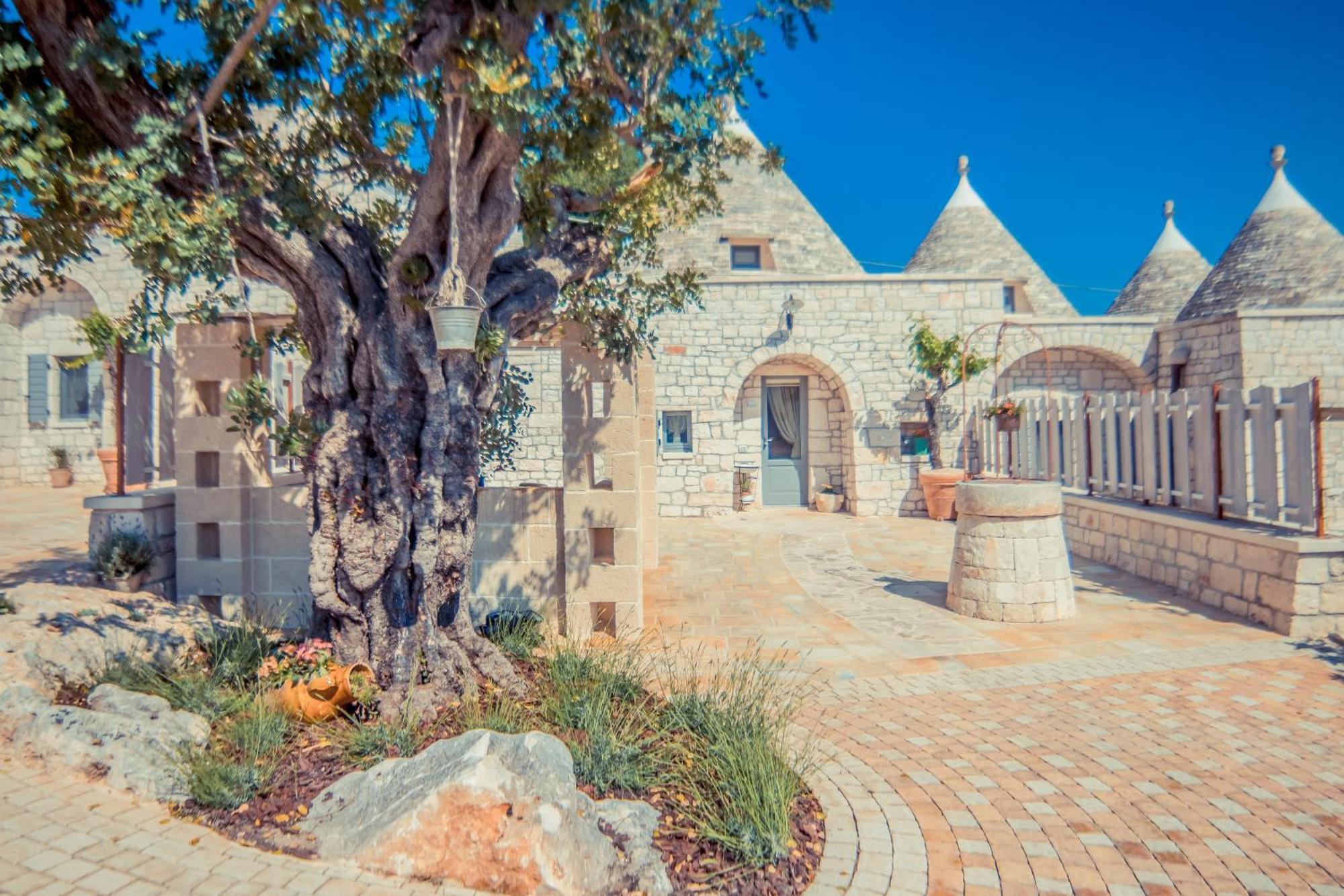 Navolte Trulli E Quiete Con Piscina Villa Locorotondo Exteriör bild