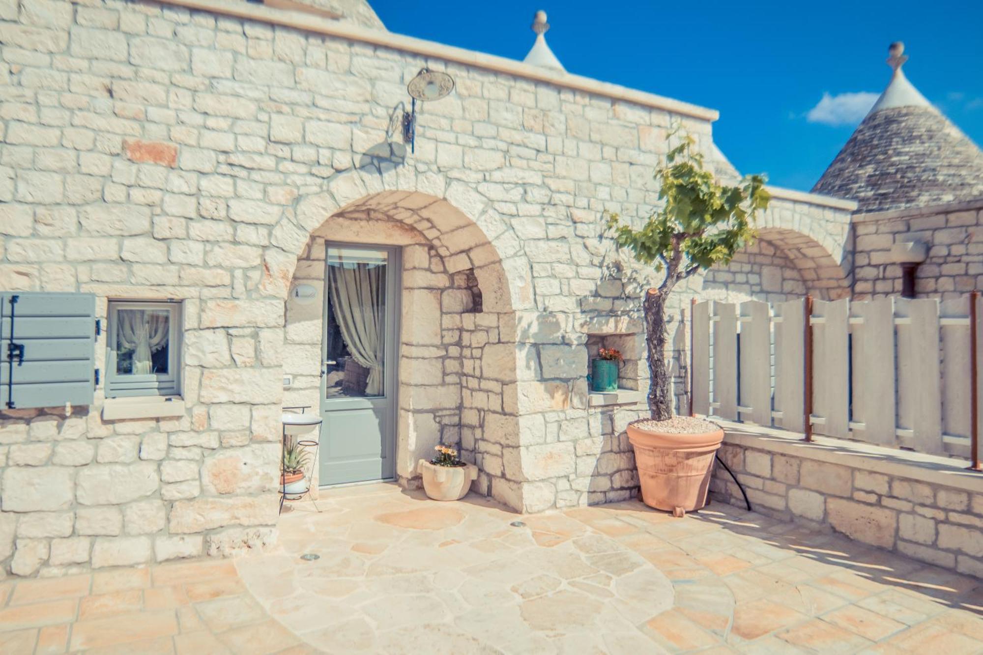 Navolte Trulli E Quiete Con Piscina Villa Locorotondo Exteriör bild